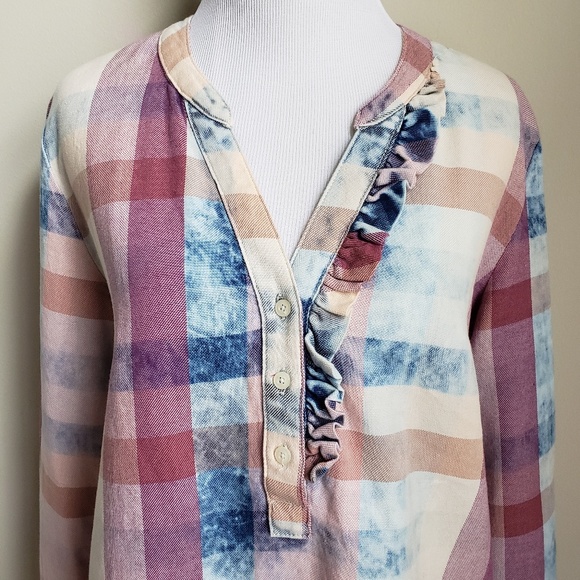 Isabella Sinclair plaid ruffle henley top small - Picture 5 of 6